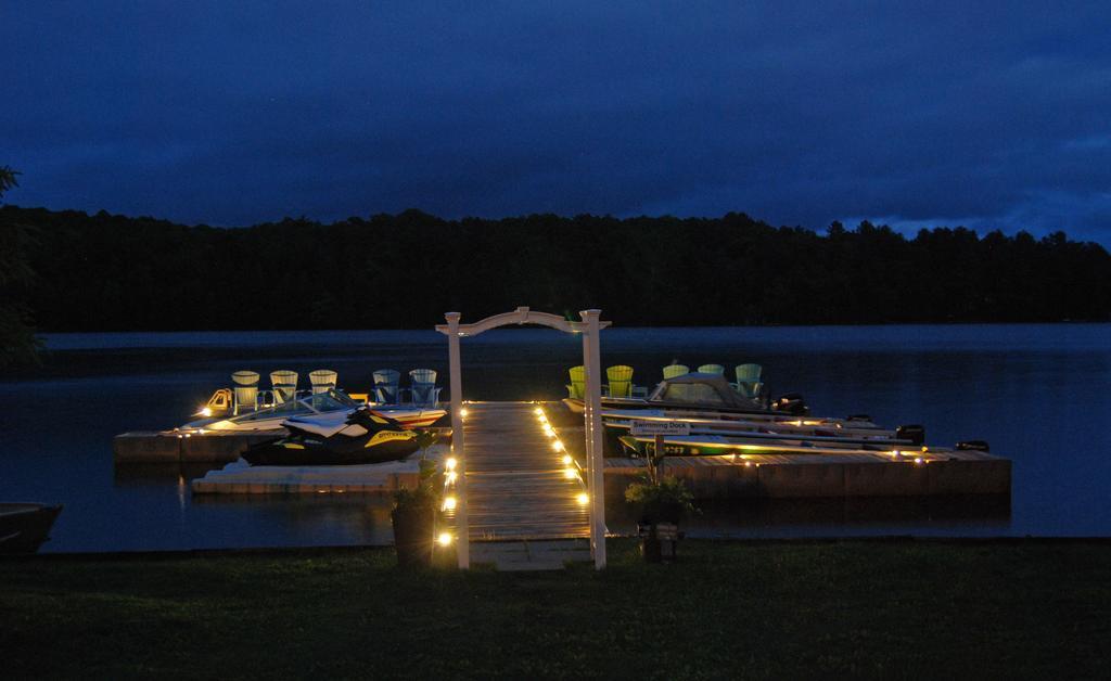 Ogopogo Resort Carnarvon Extérieur photo